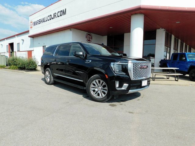 Used 2023 GMC Yukon XL Denali image 36