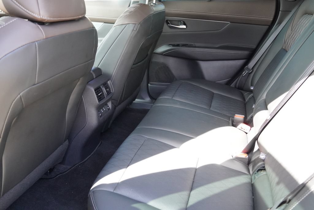 Used 2025 Nissan Murano Platinum w/ Cargo Package AWD/4WD image 18