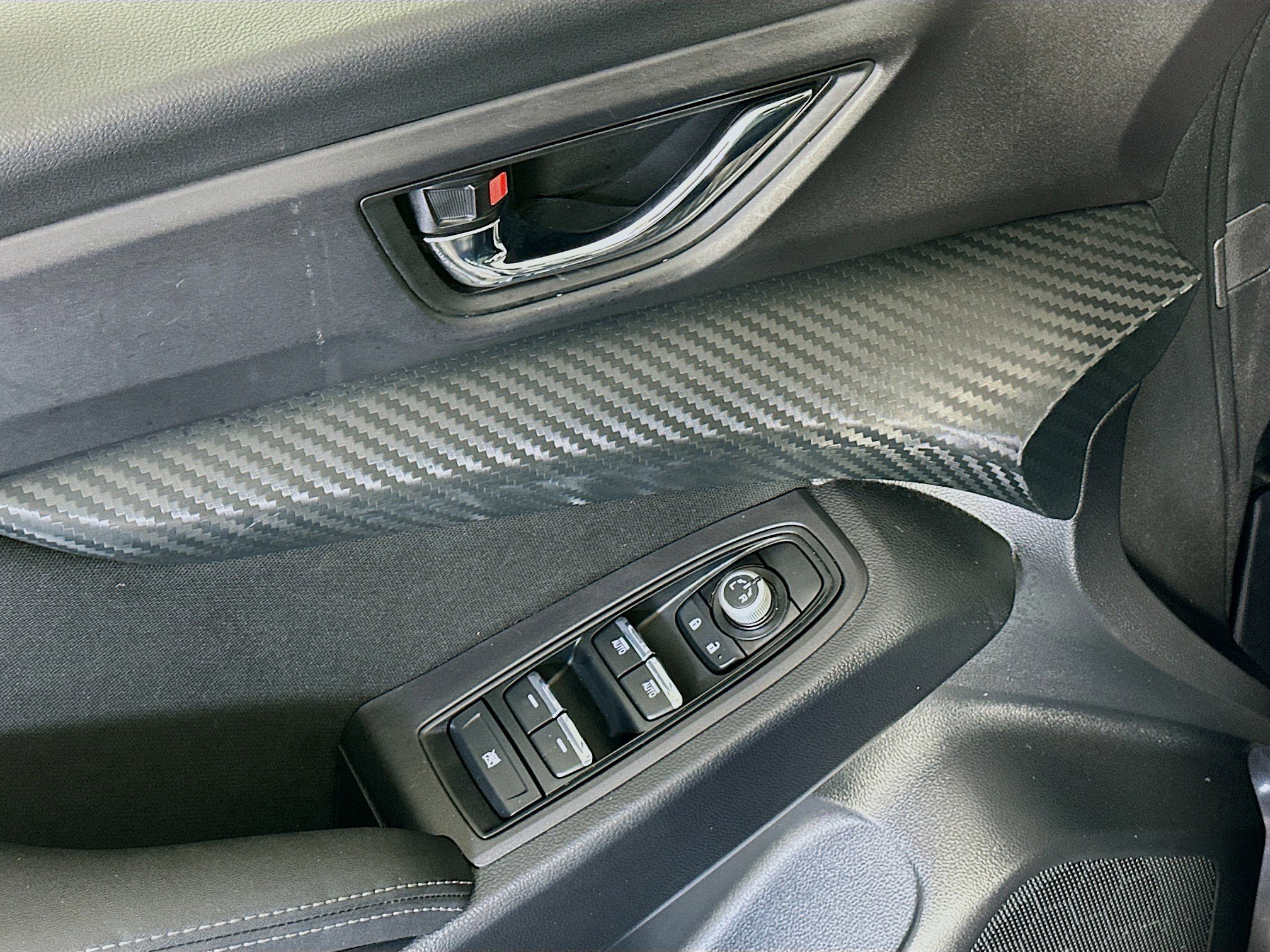 Used 2025 Subaru Ascent Premium image 15