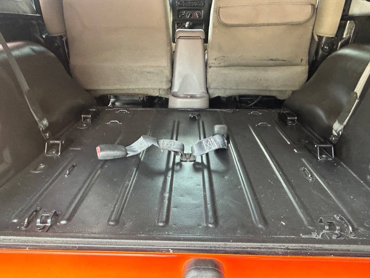 Used 2003 Jeep Wrangler Sahara AWD/4WD image 25