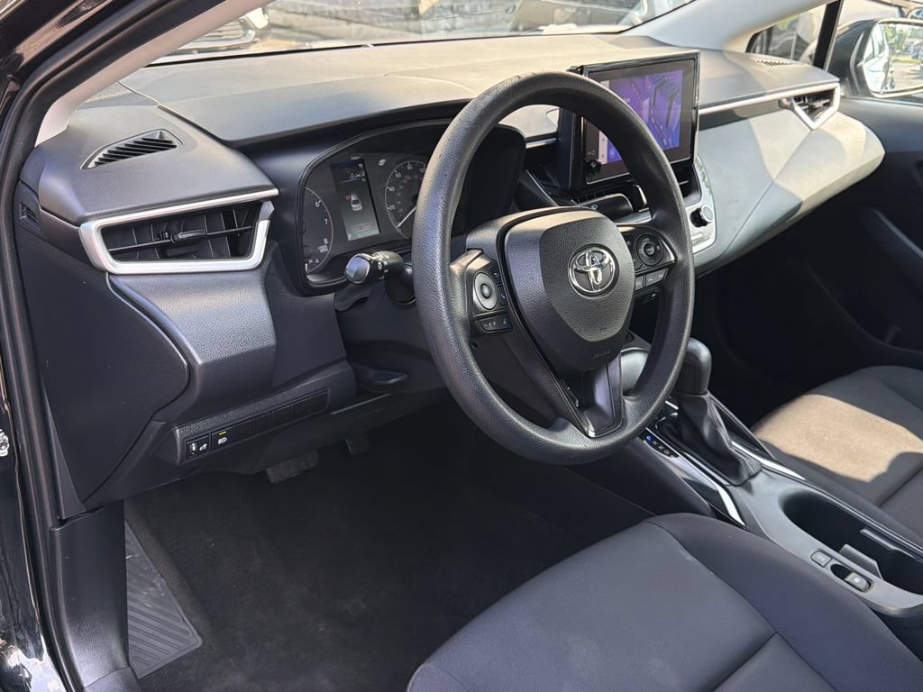 Used 2023 Toyota Corolla LE FWD image 19