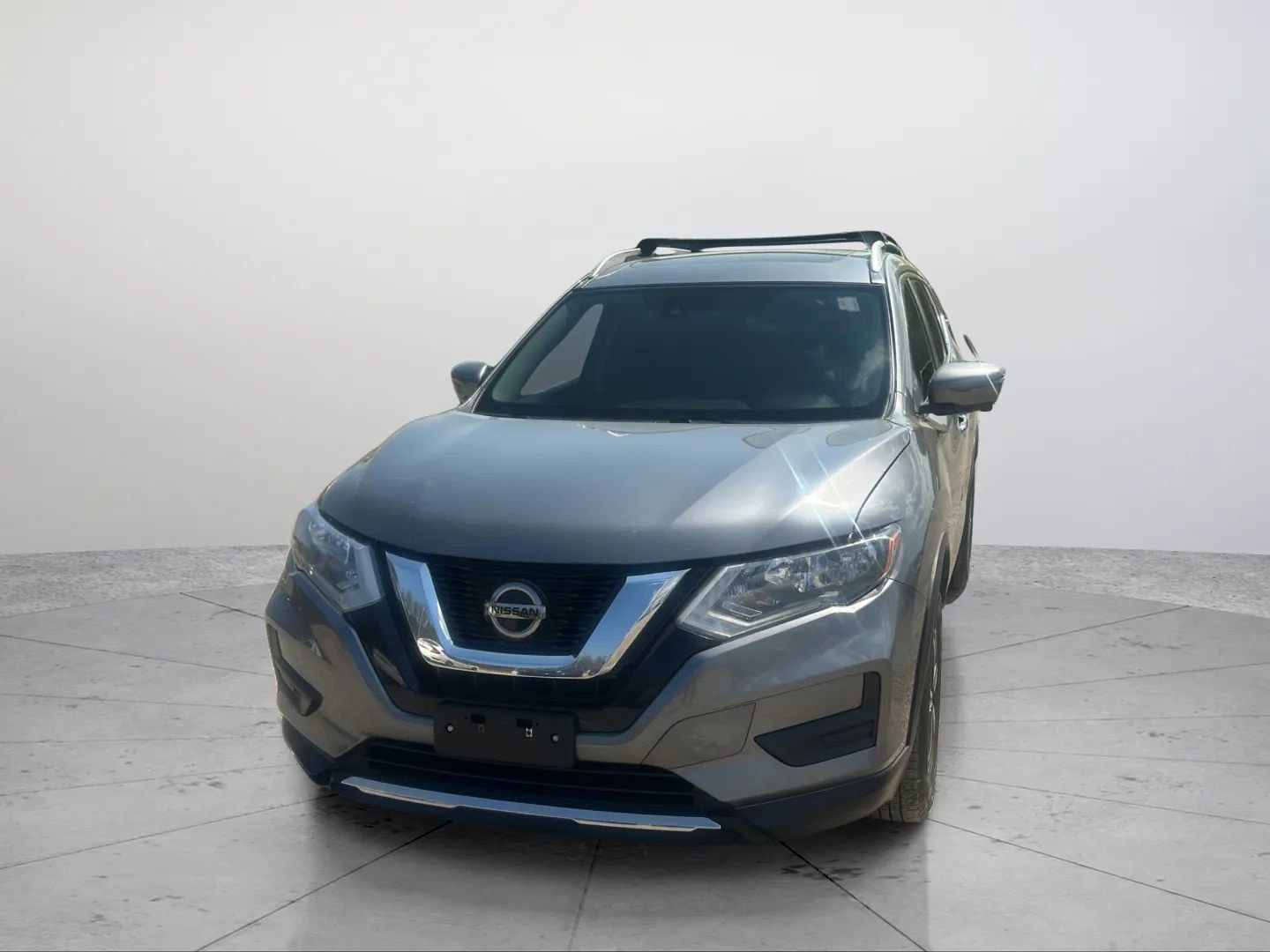 Used 2019 Nissan Rogue SV w/ Sun & Sound Touring Package AWD/4WD image 16