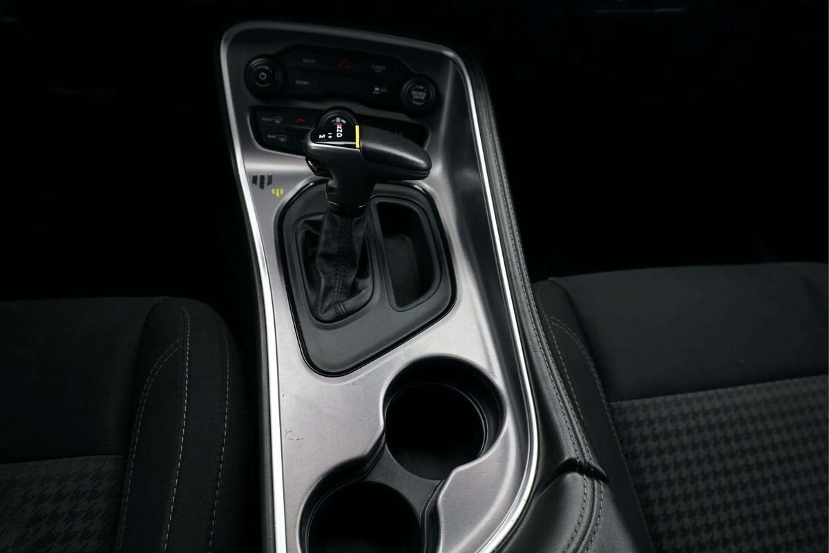 Used 2019 Dodge Challenger SXT RWD image 32