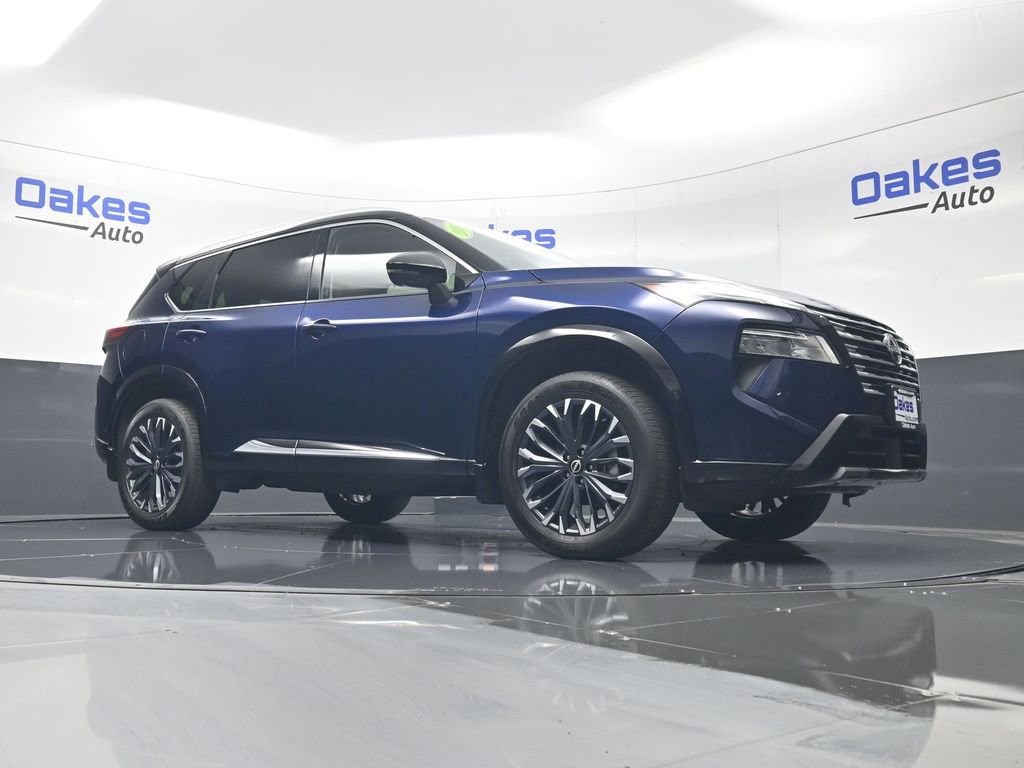 Used 2024 Nissan Rogue Platinum w/ Platinum Premium Package AWD/4WD image 39
