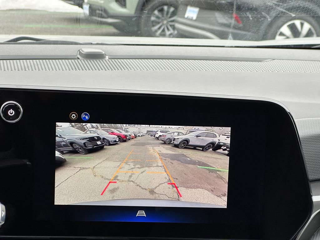 New 2026 Chevrolet Equinox LT w/ Convenience Package II image 17