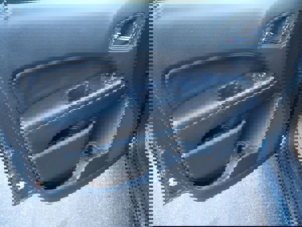 Used 2015 GMC Canyon SLE w/ All-Terrain Package image 21