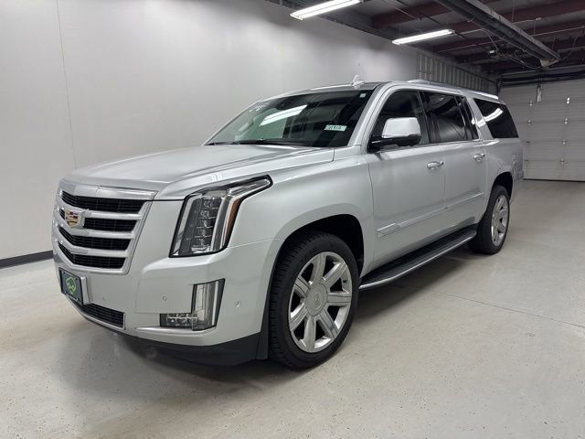 Used 2020 Cadillac Escalade ESV Luxury AWD/4WD image 1