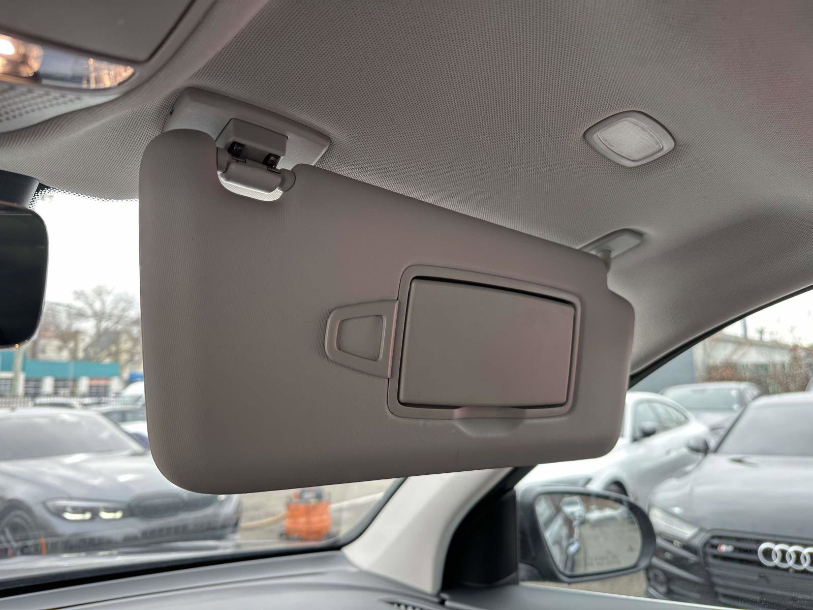 Used 2021 Mercedes-Benz GLC 300 4MATIC image 30