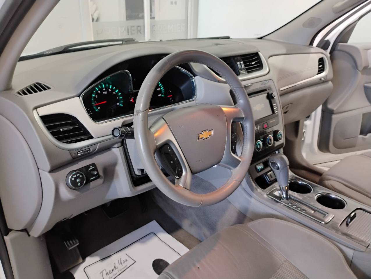 Used 2017 Chevrolet Traverse LT FWD image 40