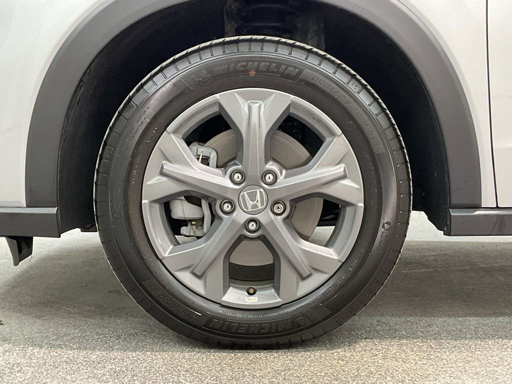 Certified 2026 Honda HR-V LX image 33