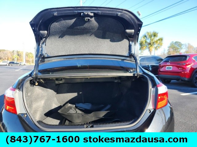 Used 2015 Toyota Corolla LE image 19