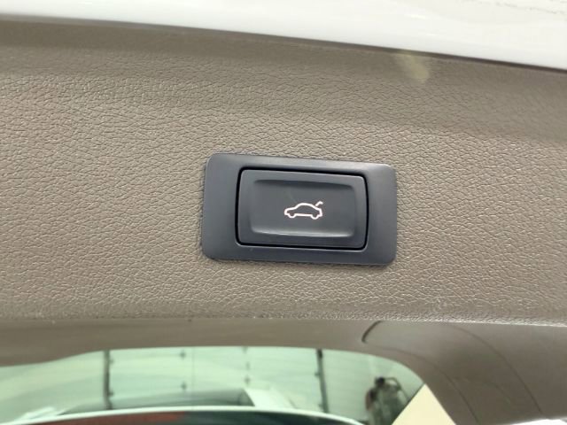 Used 2015 Audi Q5 2.0T Premium Plus w/ Technology Package AWD/4WD image 29