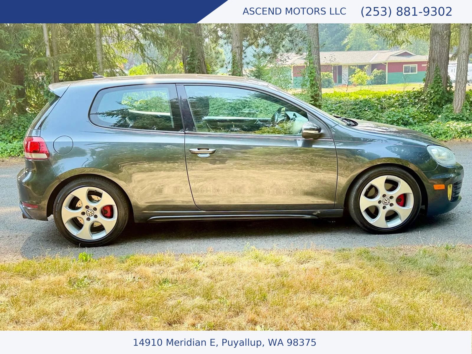 Used 2010 Volkswagen GTI 2-Door FWD image 6