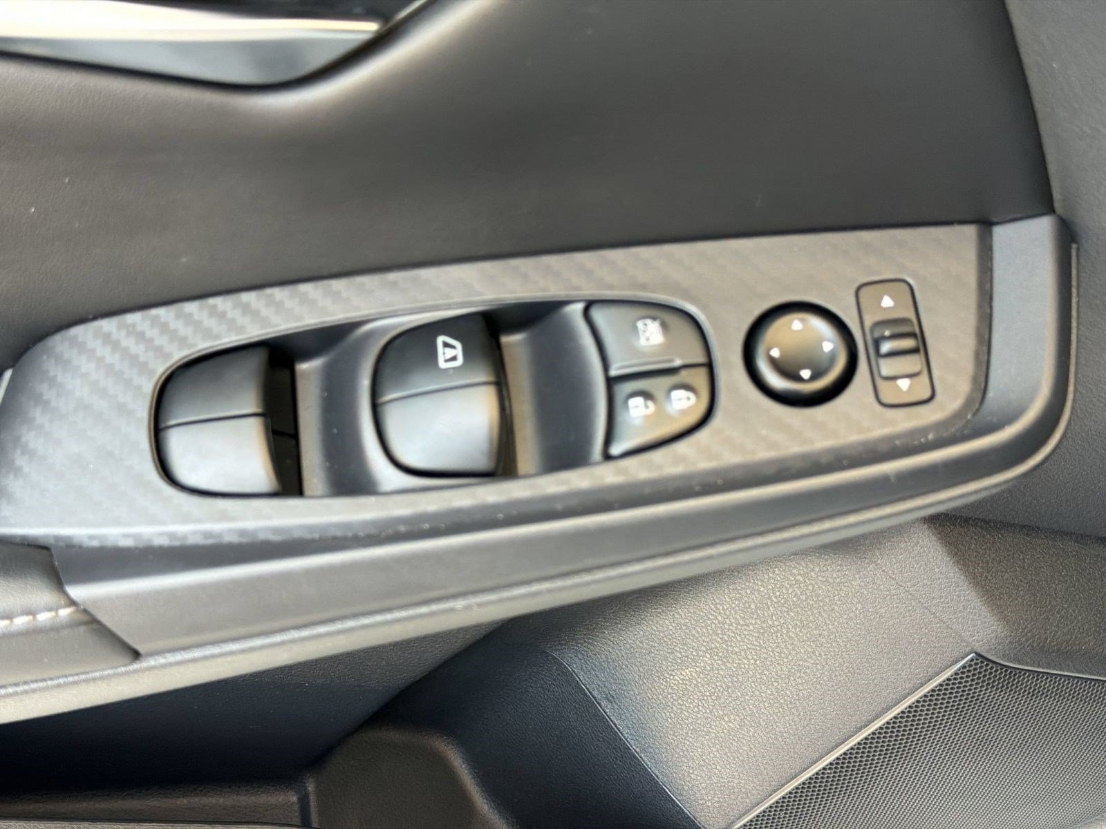 Used 2022 Nissan Sentra SV FWD image 19