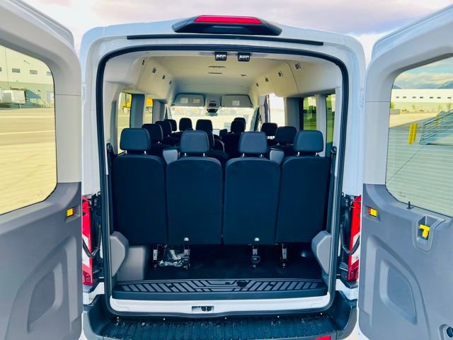 New 2026 Ford Transit 350 148 Medium Roof Wagon AWD image 17