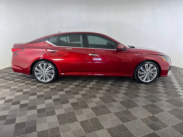 Used 2023 Nissan Altima 2.5 SL FWD image 4