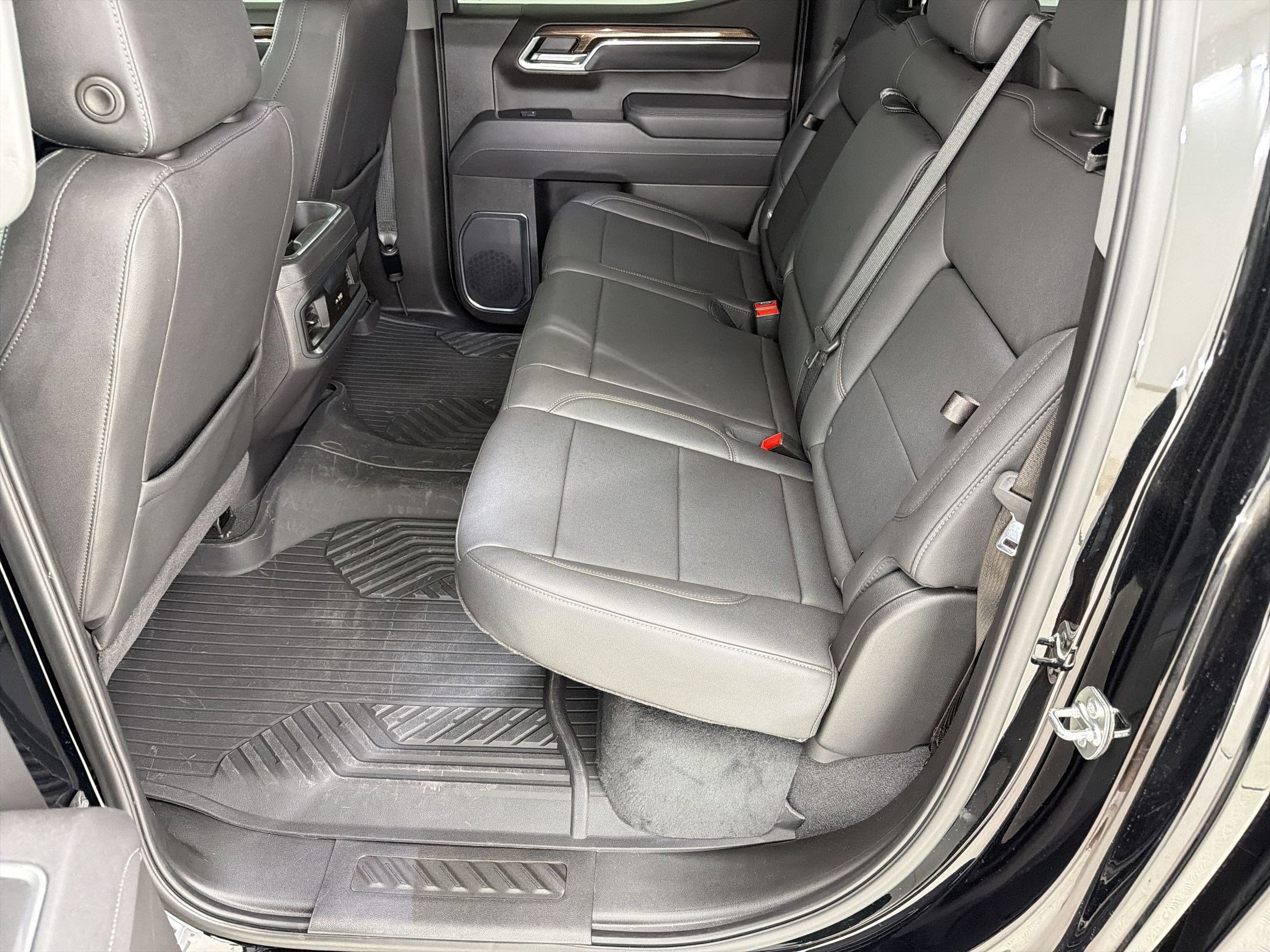 Used 2025 Chevrolet Silverado 1500 LT Trail Boss w/ LT Trail Boss Premium Package image 14