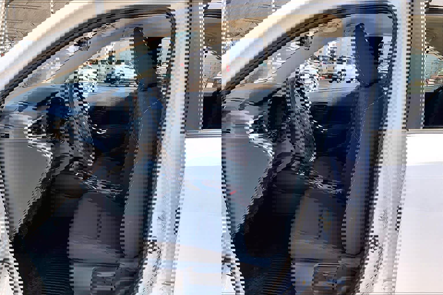 Used 2025 Toyota Corolla LE image 8