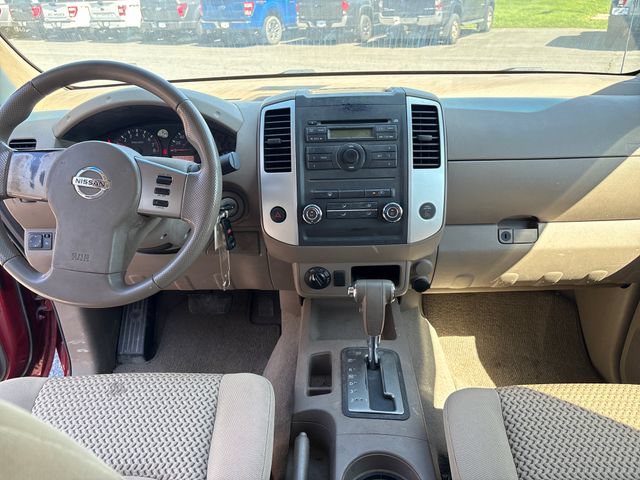 Used 2009 Nissan Frontier SE w/ SE Value Truck Pkg AWD/4WD image 14