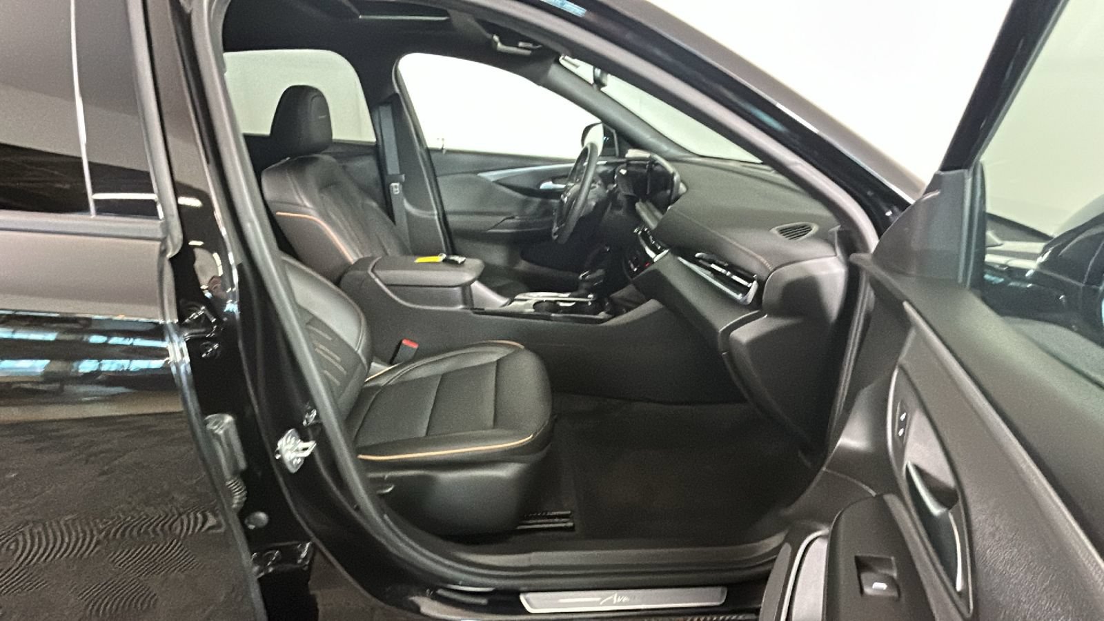 Used 2024 Buick Envista Avenir FWD image 35