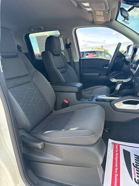 Certified 2025 Nissan Frontier SV w/ SV Convenience Package AWD/4WD image 16