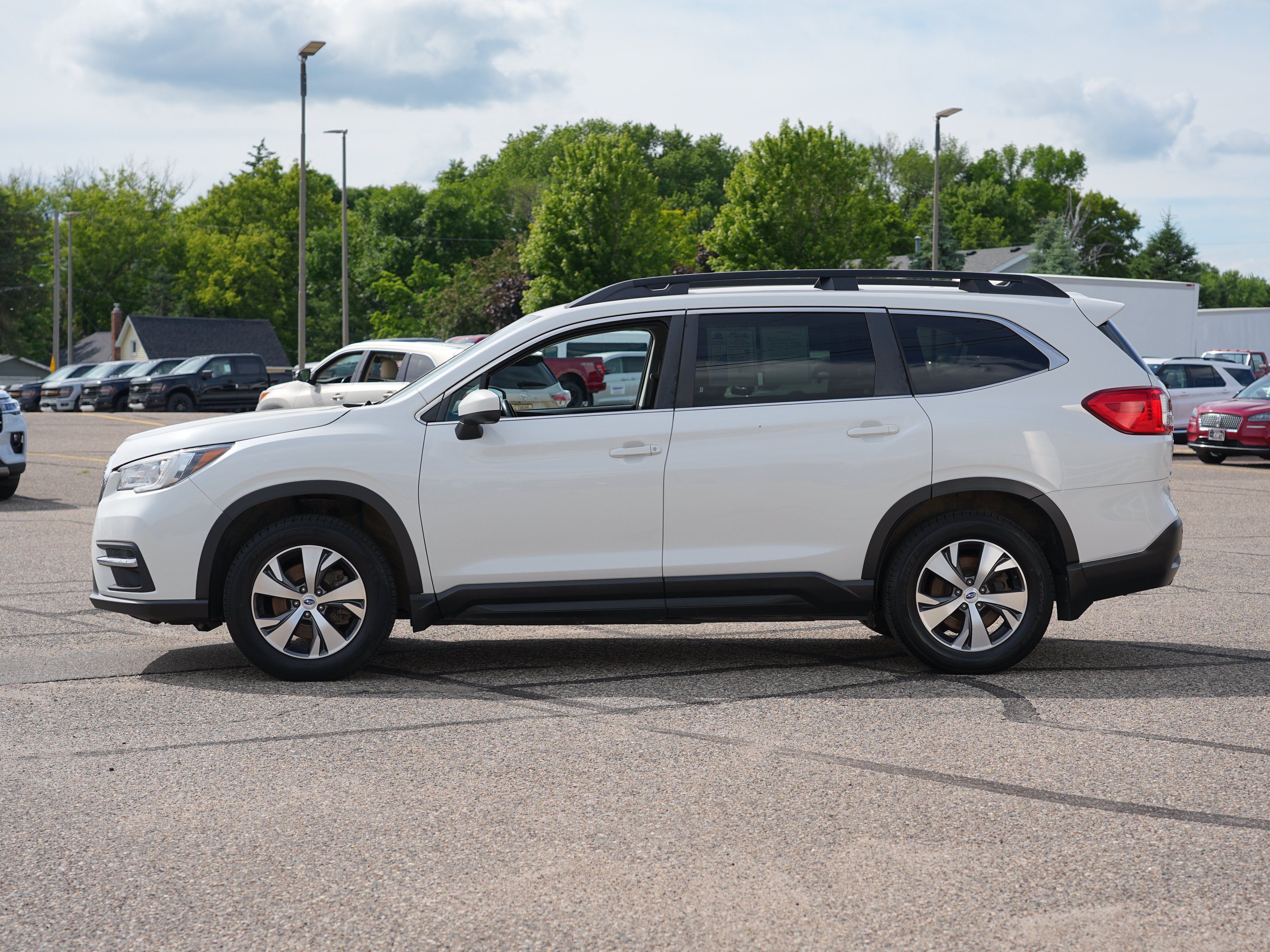 Used 2021 Subaru Ascent Premium w/ Convenience Package AWD/4WD image 7