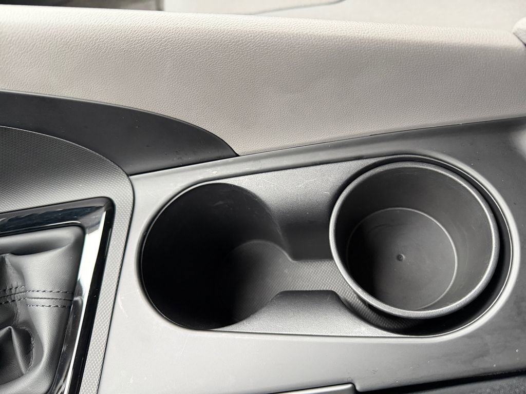 Certified 2025 Hyundai Elantra Sport image 25