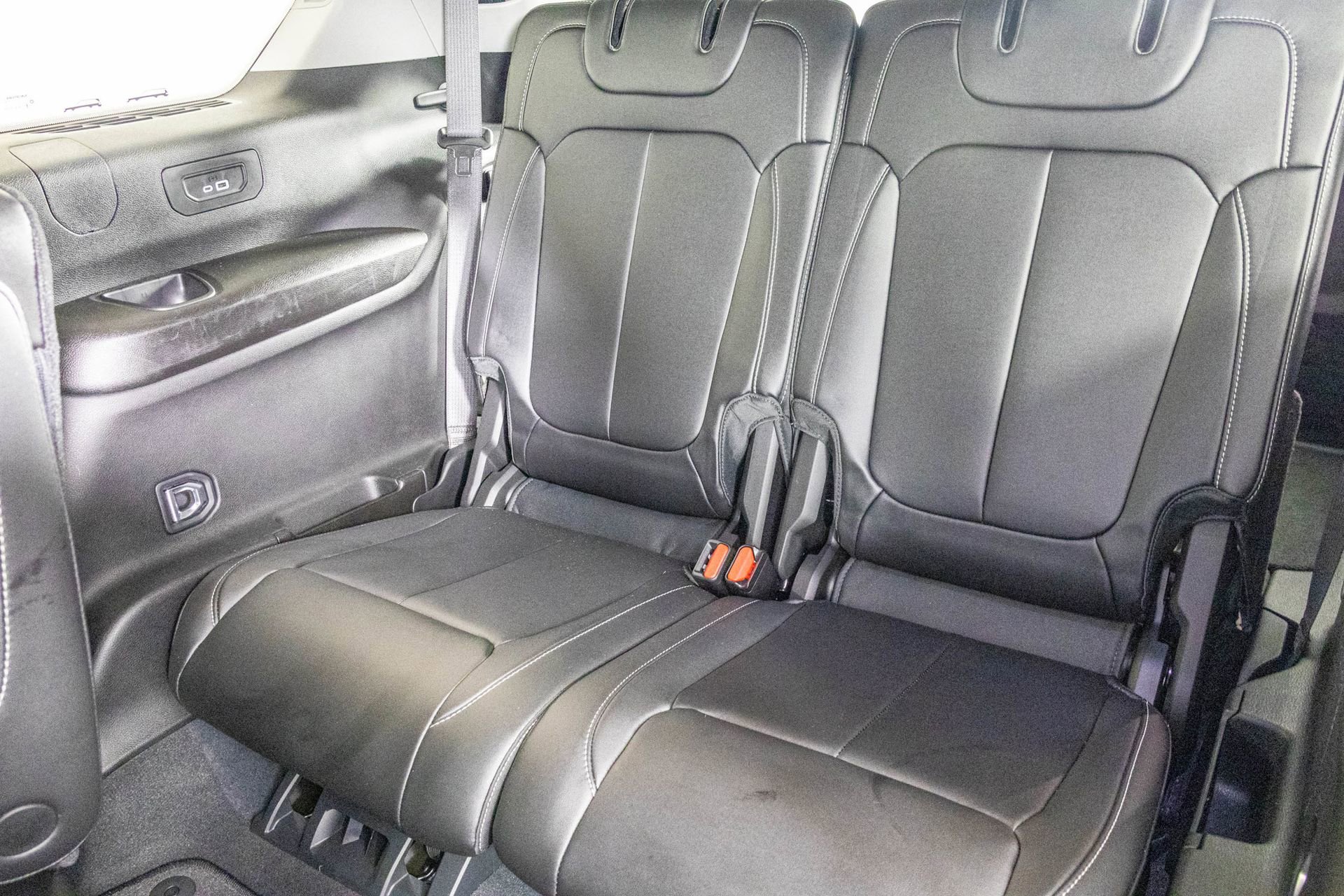 Used 2023 Jeep Grand Cherokee L Limited image 30