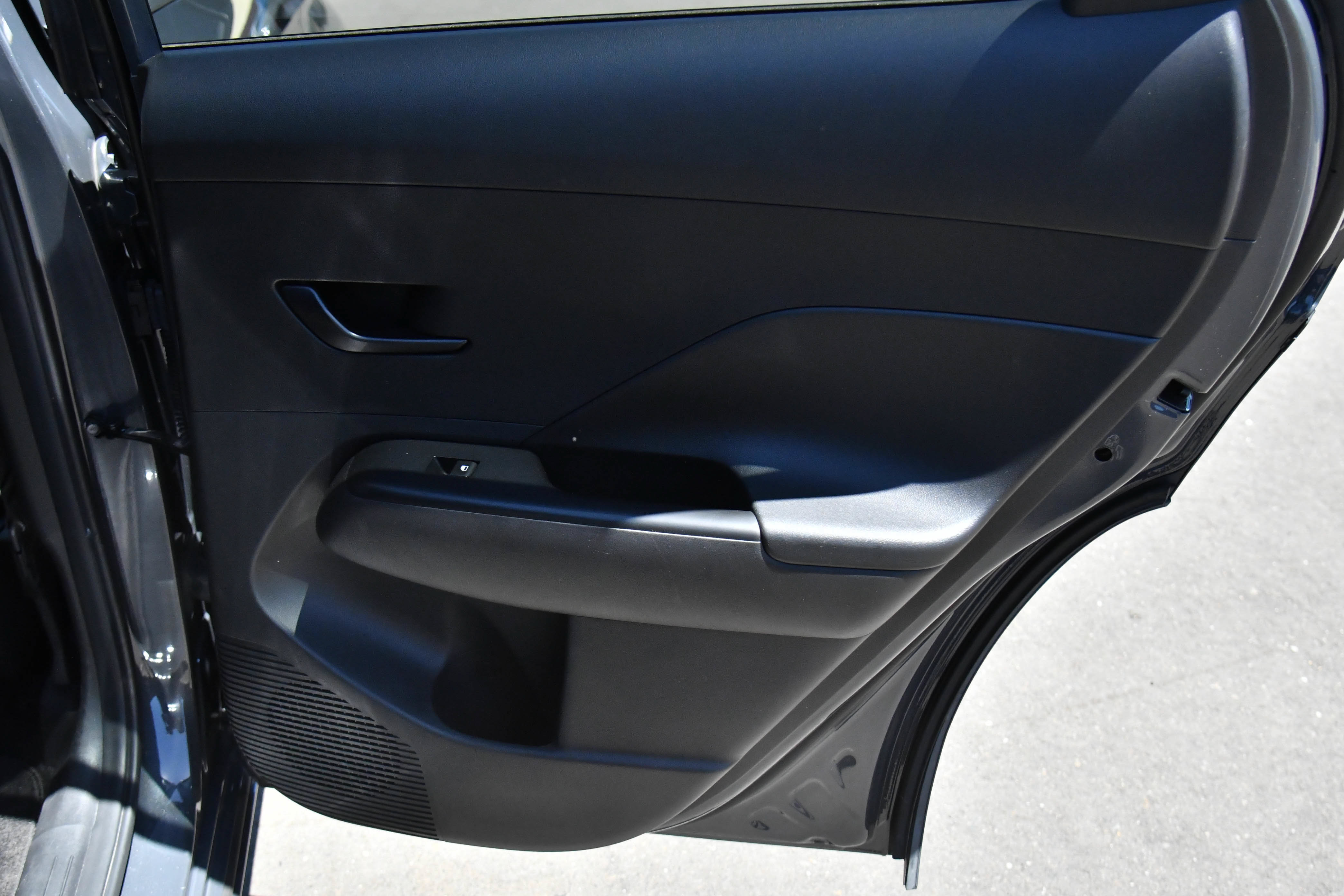 Used 2024 Hyundai Kona SEL FWD image 46