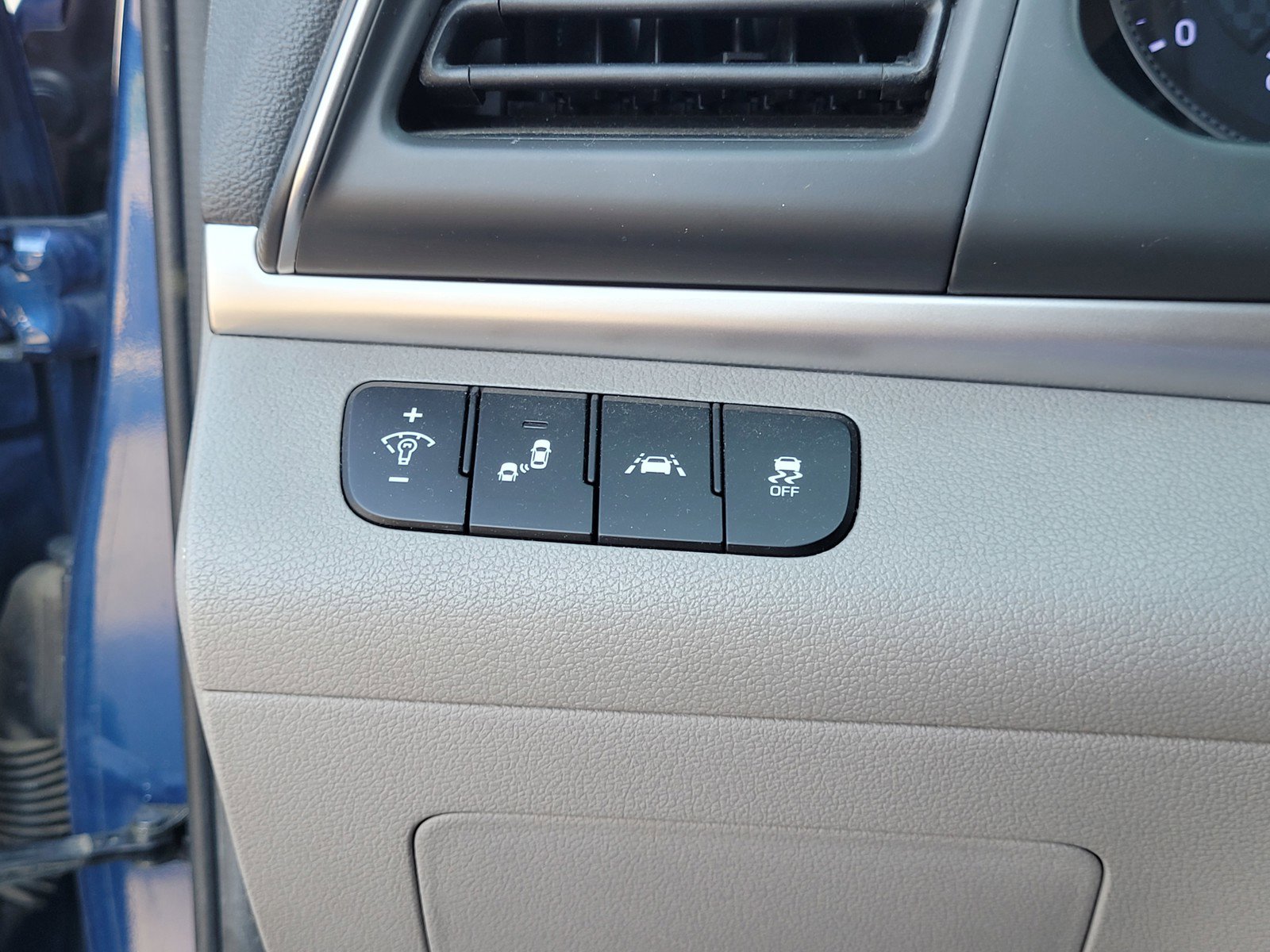 Used 2020 Hyundai Elantra Value Edition image 24