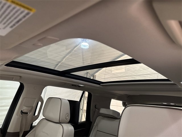 Certified 2023 GMC Yukon Denali w/ Advanced Technology Package image 18