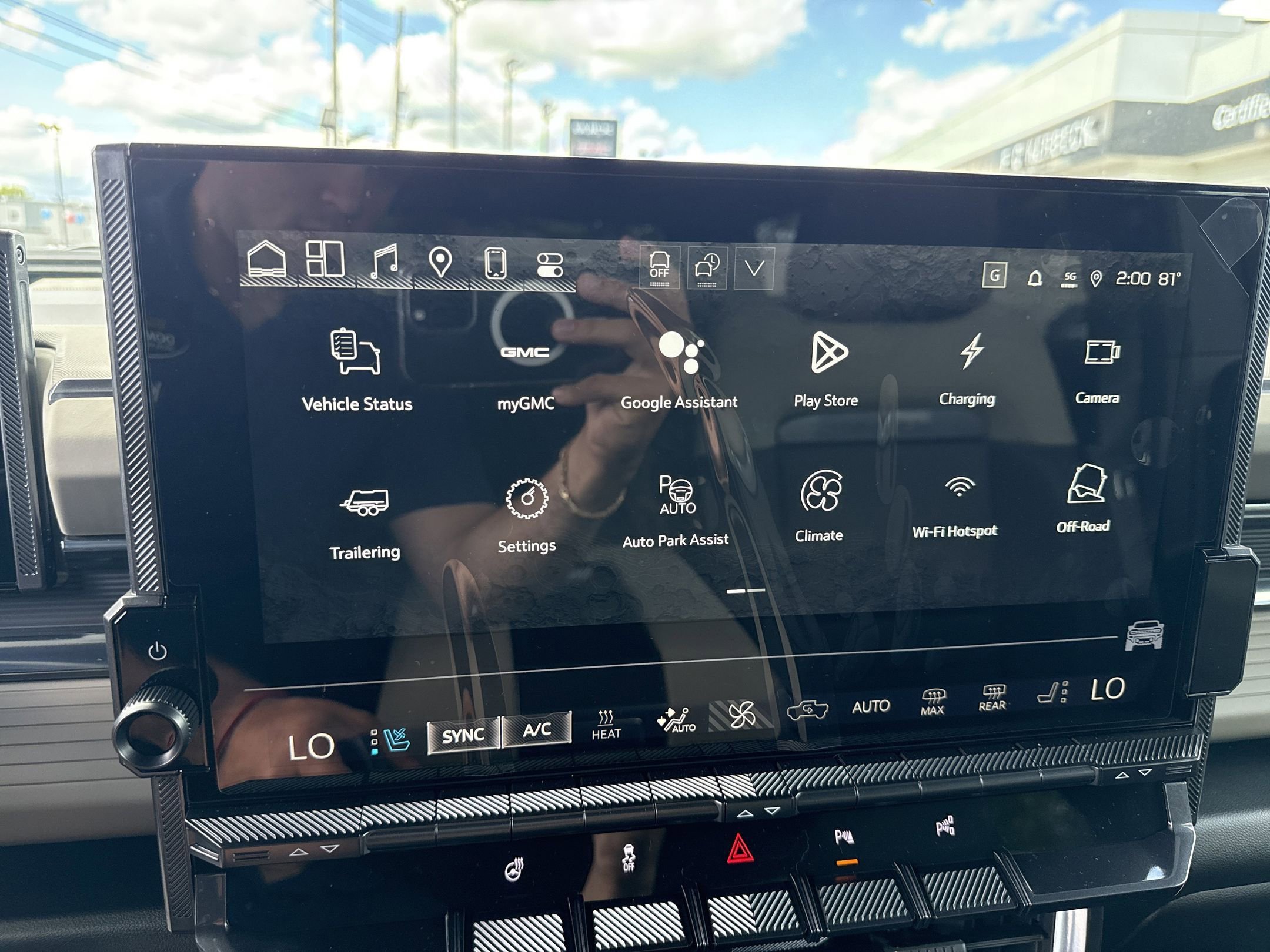 New 2026 GMC Hummer EV SUV image 16