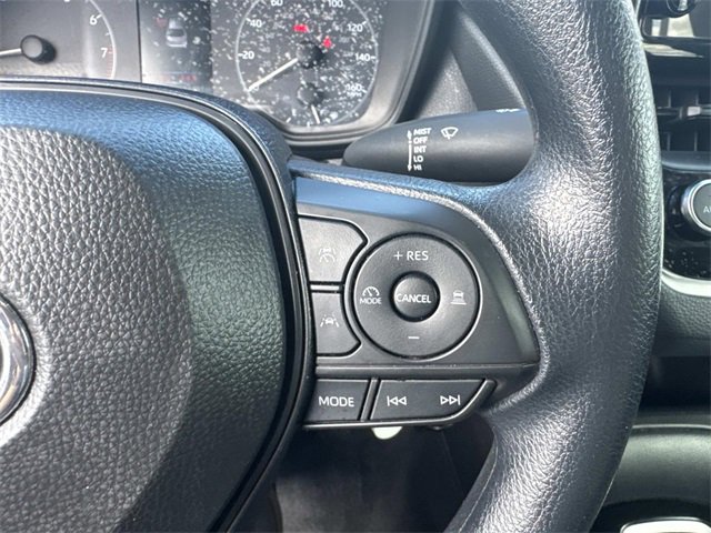 Used 2025 Toyota Corolla LE image 24