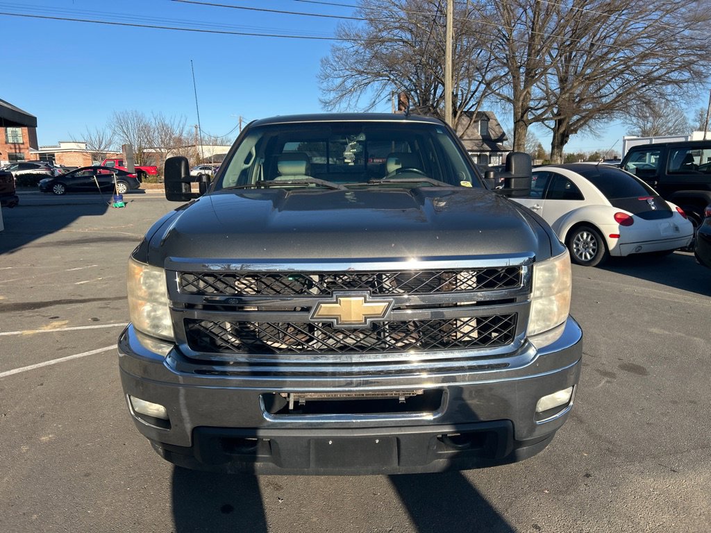 Used 2011 Chevrolet Silverado 2500 LTZ w/ LTZ Plus Package image 2