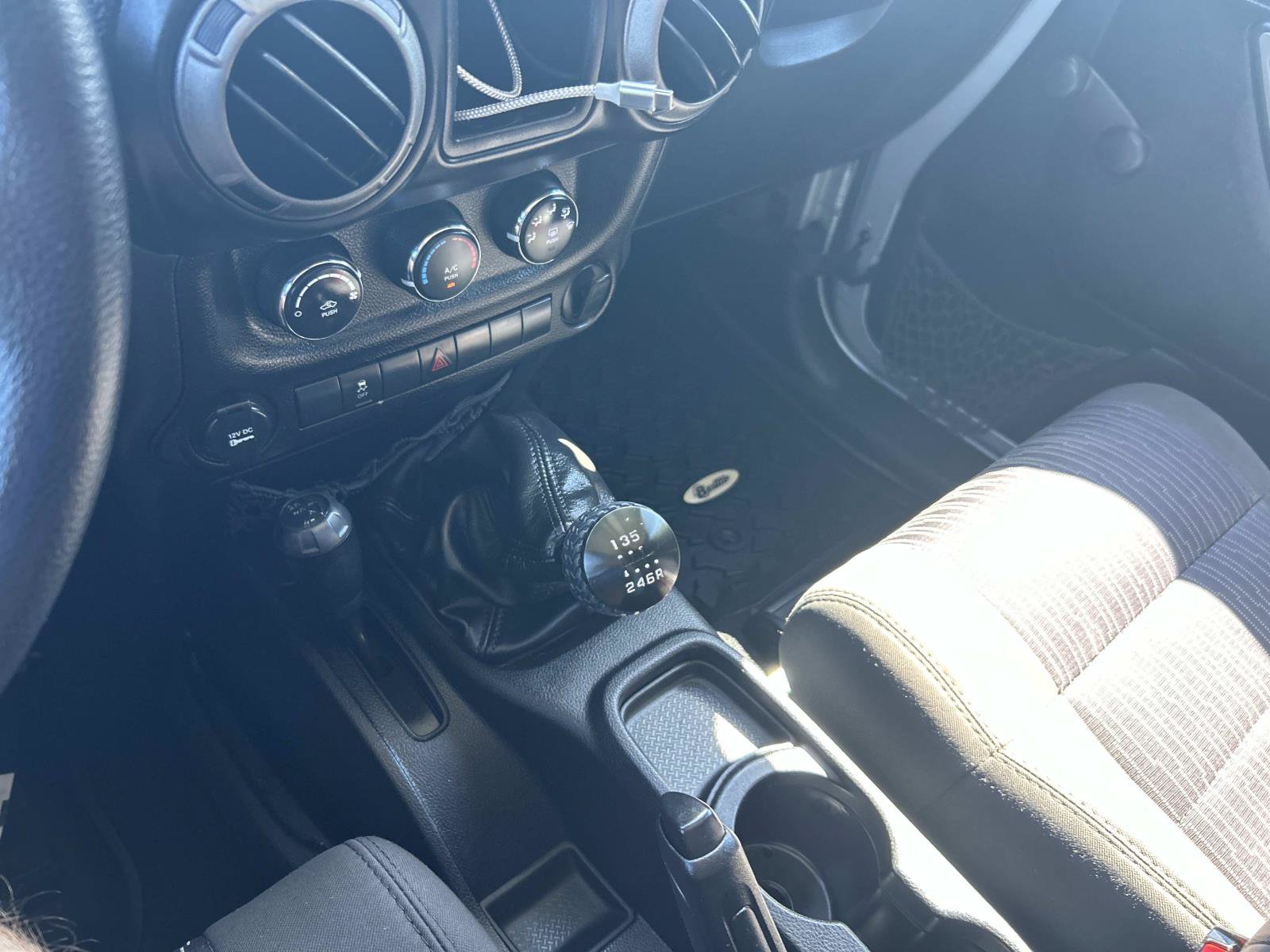 Used 2012 Jeep Wrangler Sport AWD/4WD image 27