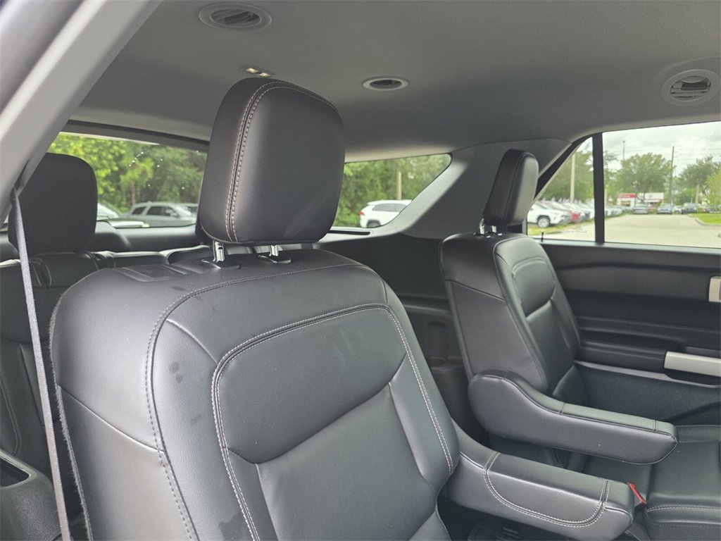 Used 2023 Ford Explorer XLT w/ Equipment Group 202A image 19