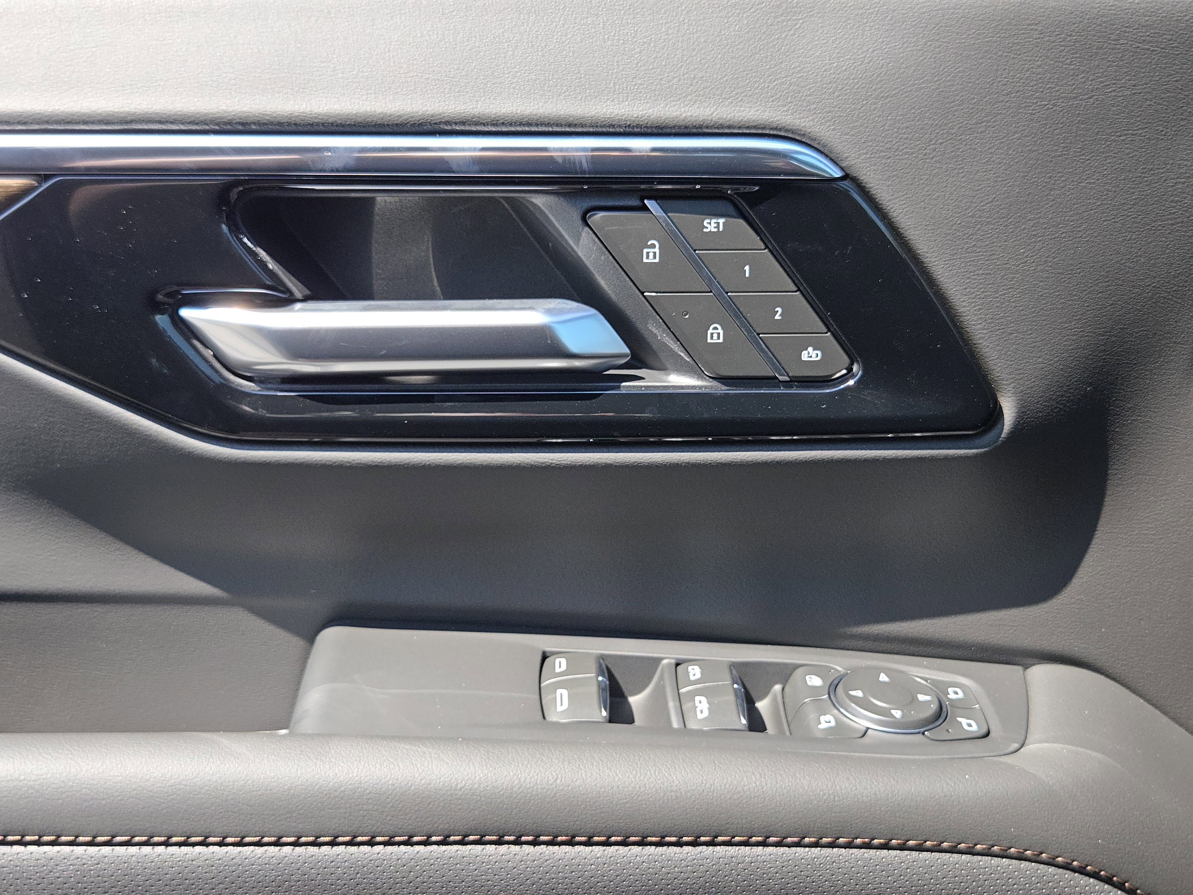 New 2026 Chevrolet Suburban High Country image 15