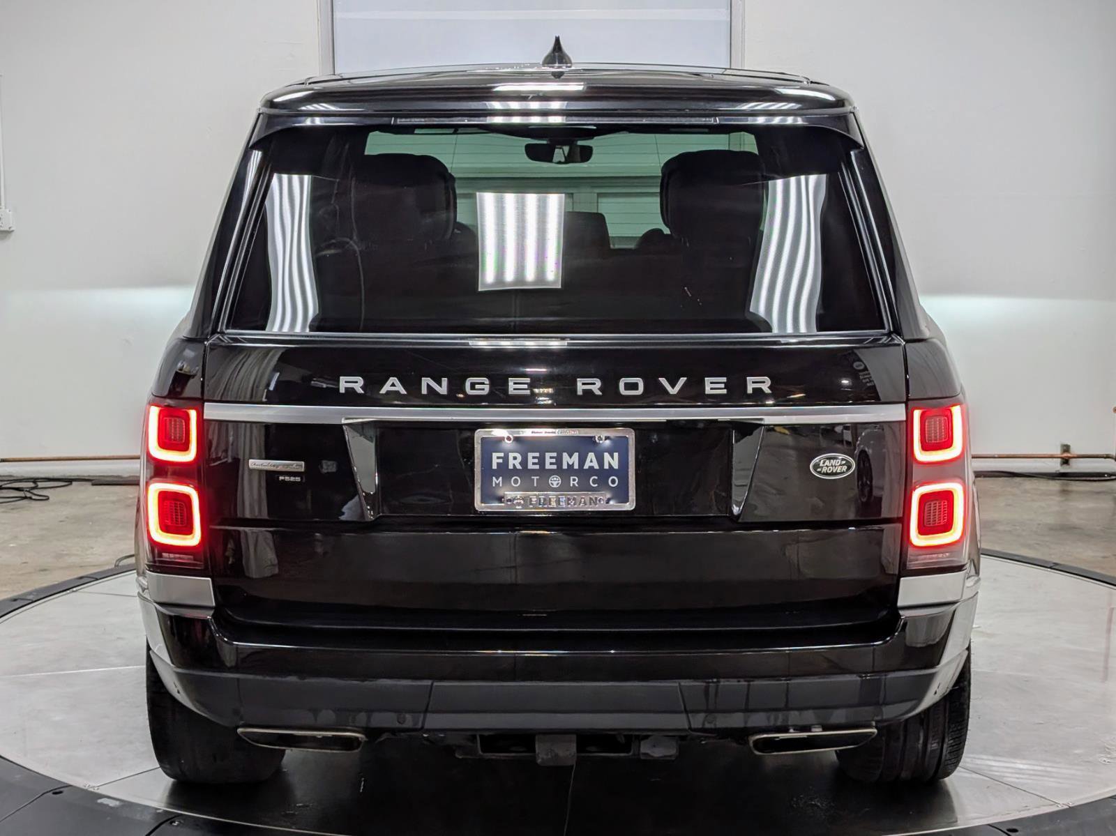 Used 2022 Land Rover Range Rover Autobiography image 8