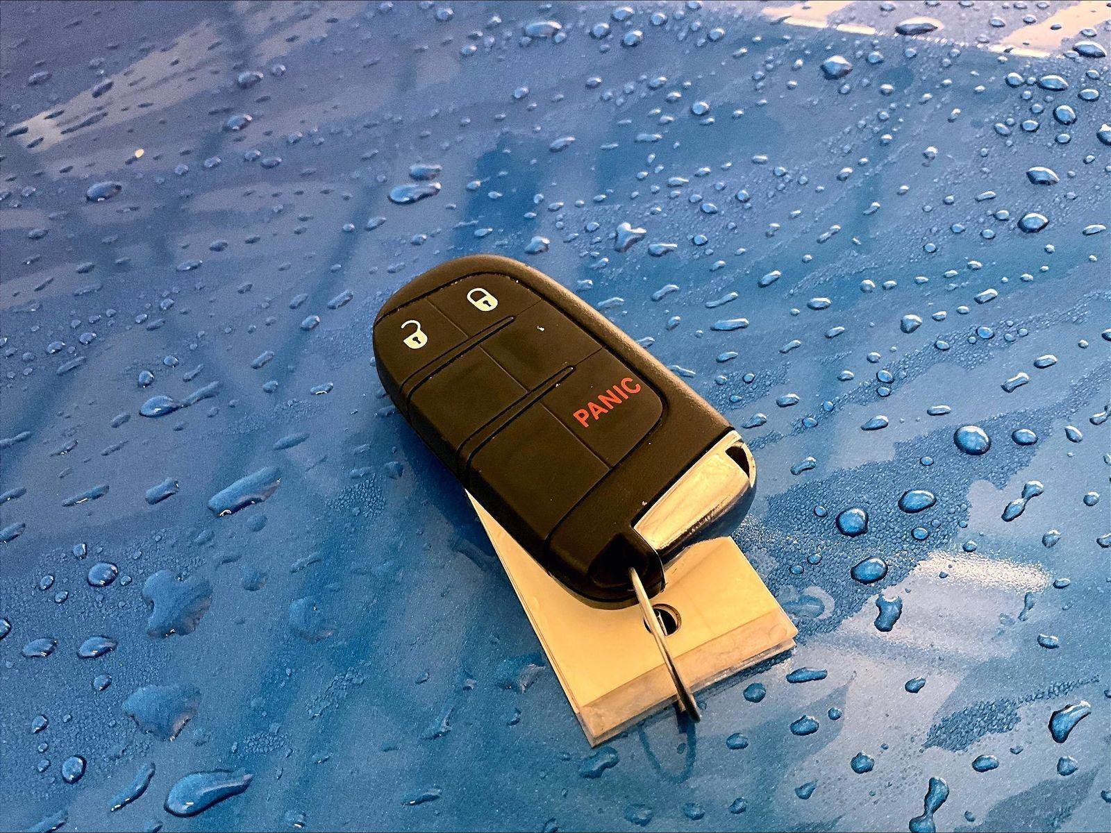 Used 2018 Jeep Compass Latitude image 9