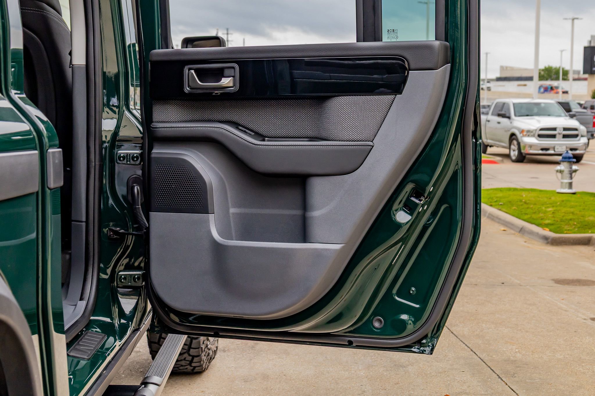 Used 2025 INEOS Grenadier AWD/4WD image 36