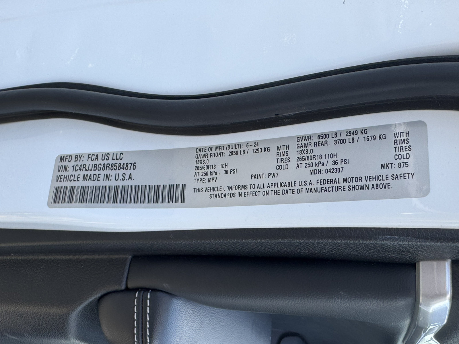 Used 2024 Jeep Grand Cherokee L Limited RWD image 35