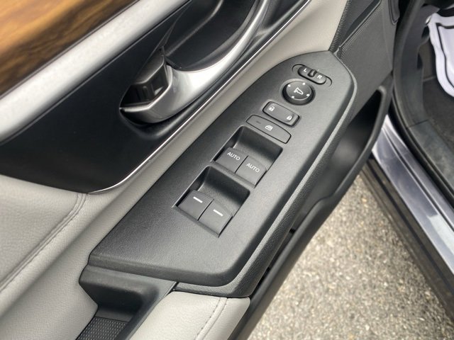 Used 2017 Honda CR-V Touring image 13