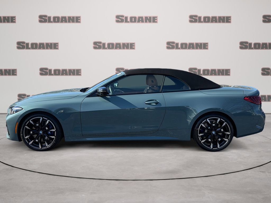Used 2025 BMW M440i Convertible image 2