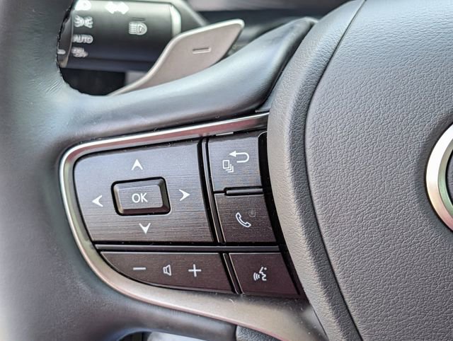 Used 2025 Lexus ES 300h Ultra Luxury FWD image 24