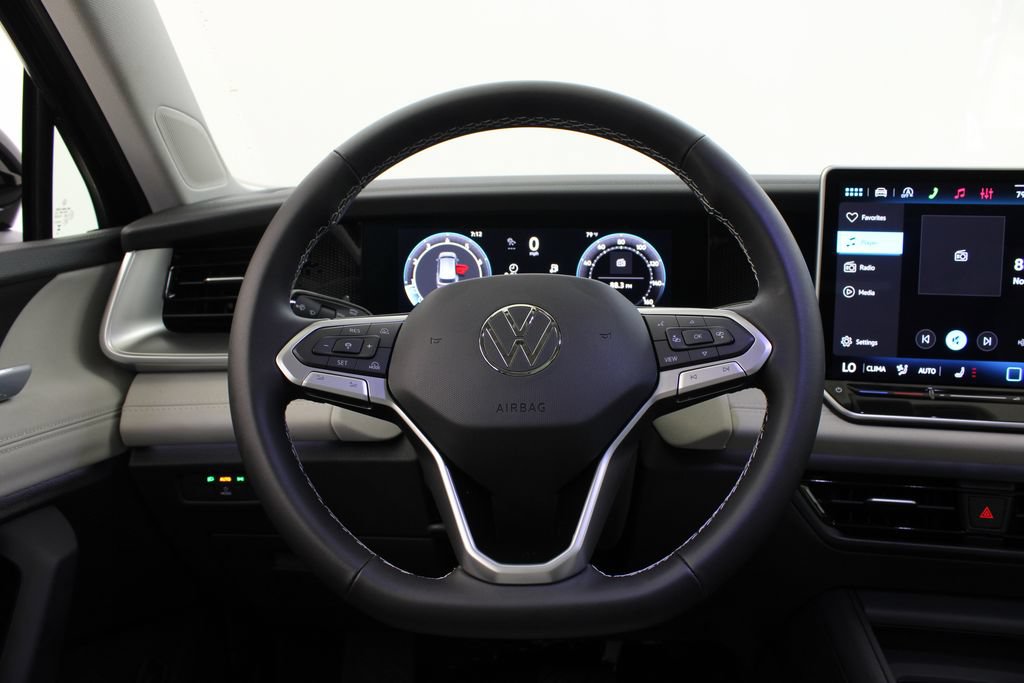 New 2026 Volkswagen Tiguan SE FWD image 22