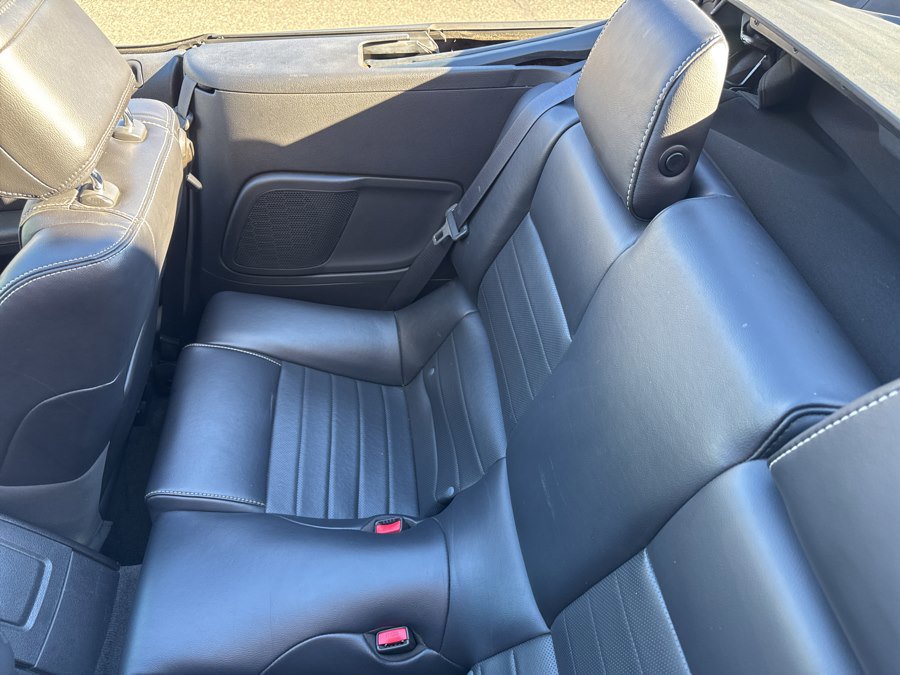 Used 2013 Ford Mustang Premium image 17