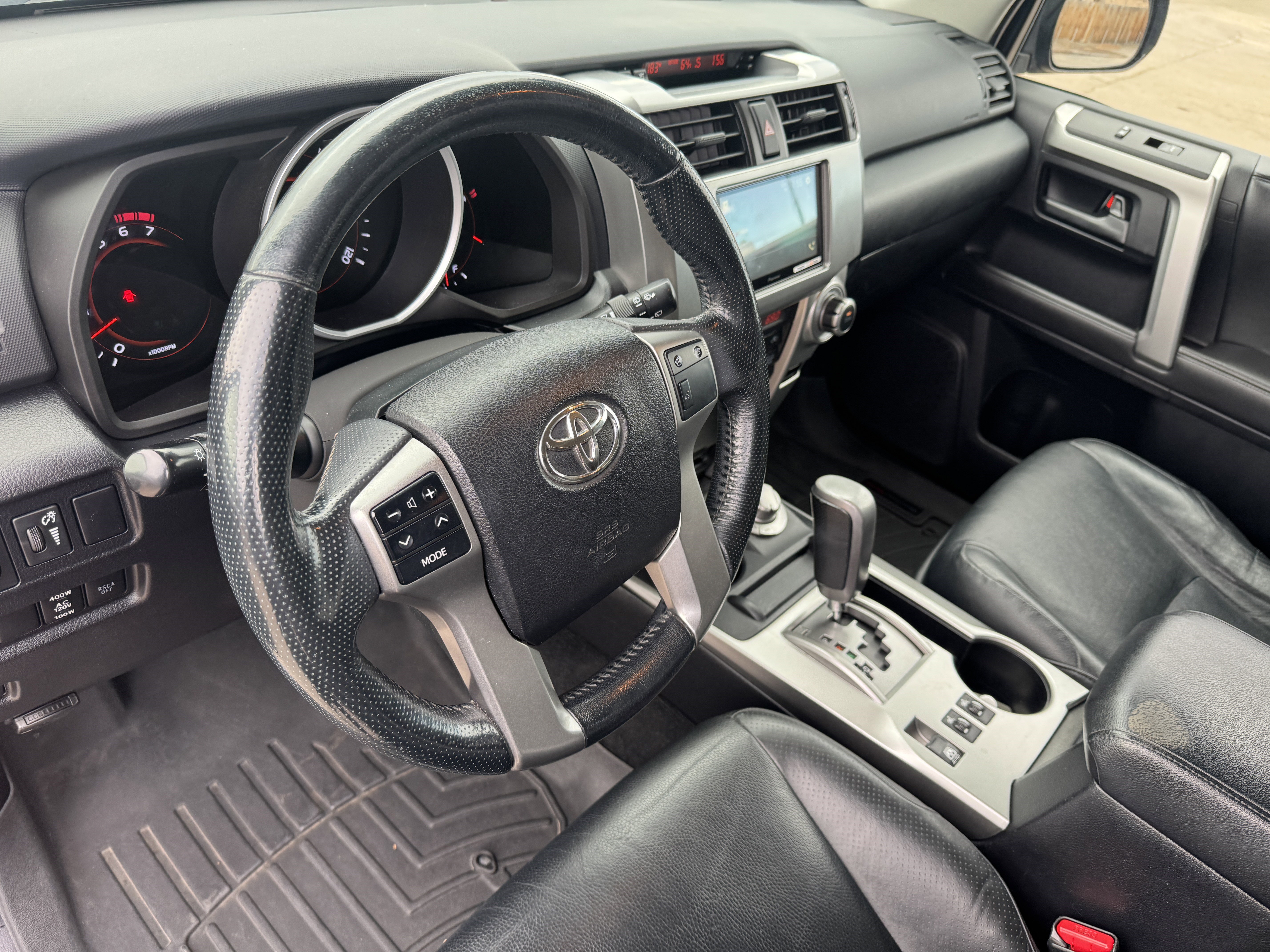 Used 2011 Toyota 4Runner Limited image 12