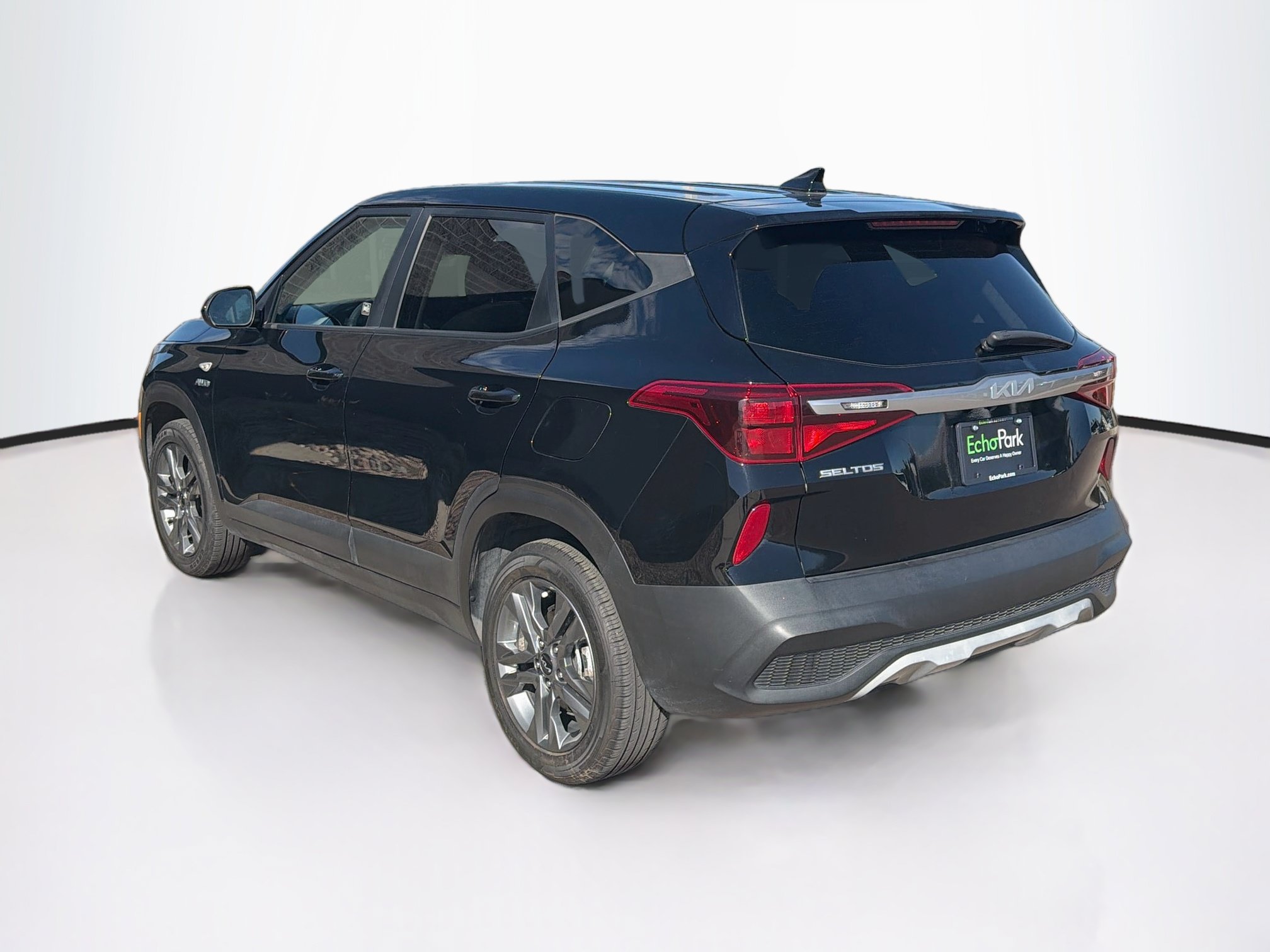 Used 2022 Kia Seltos LX AWD/4WD image 5