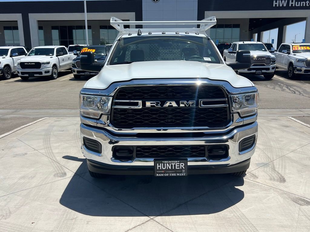 New 2024 RAM 3500 Tradesman AWD/4WD image 9