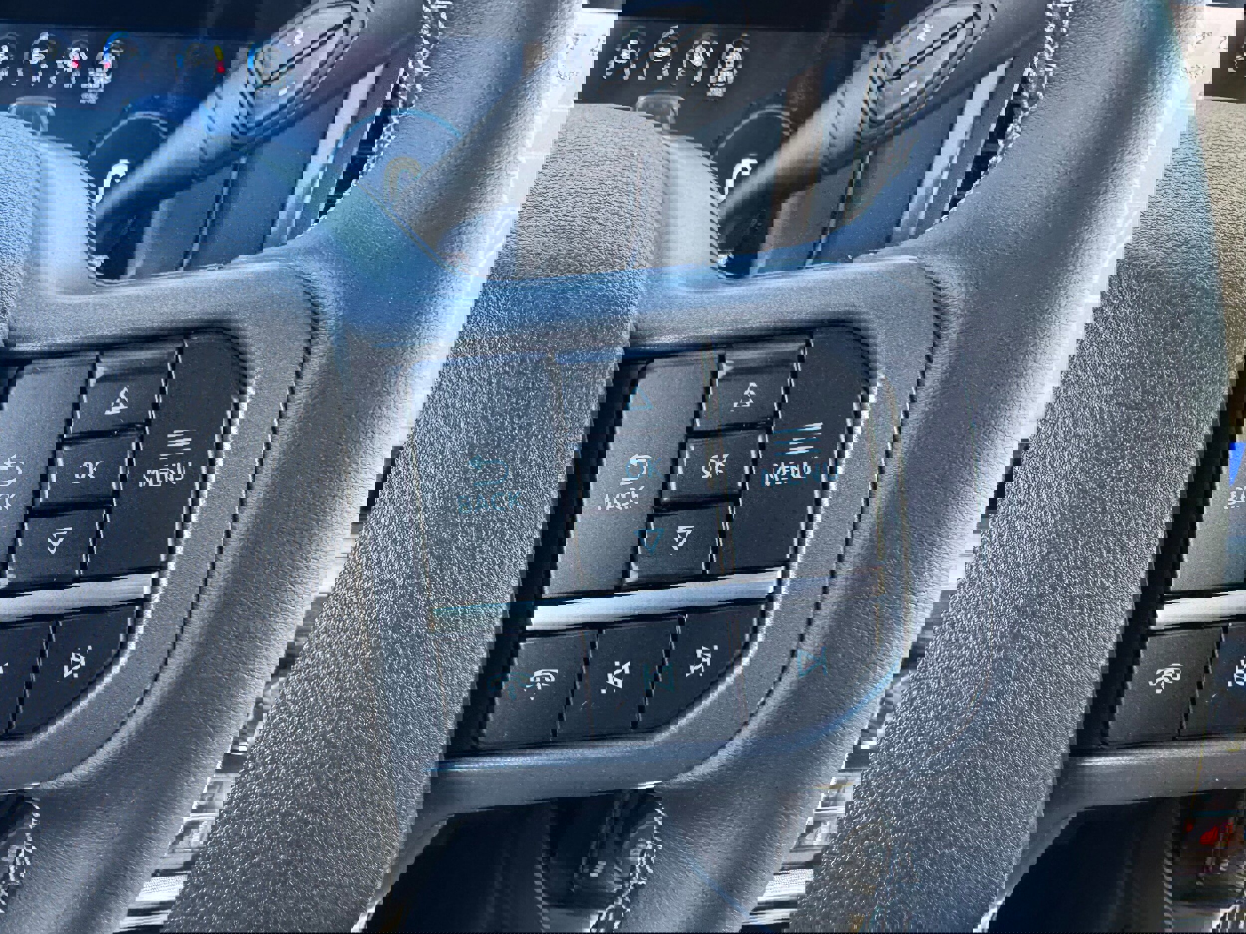 New 2026 Ford F250 Lariat w/ Black Appearance Package image 40